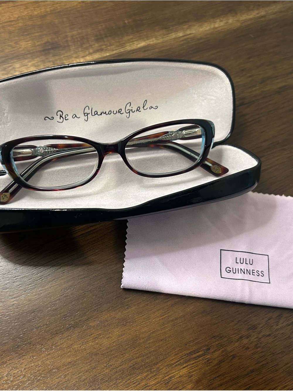Lulu Guinness Tortoiseshell with blue accents Cat-Eye Frames with Pink Cloth